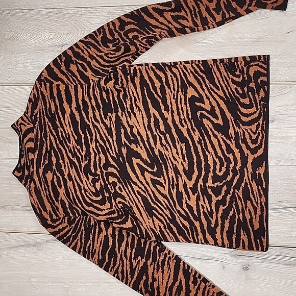 Ann Taylor New Top (B30#5) - Picture 8 of 8